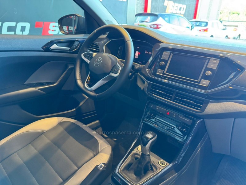 T-CROSS 1.0 TSI 200 12V FLEX 4P AUTOMÁTICO - 2023 - PASSO FUNDO