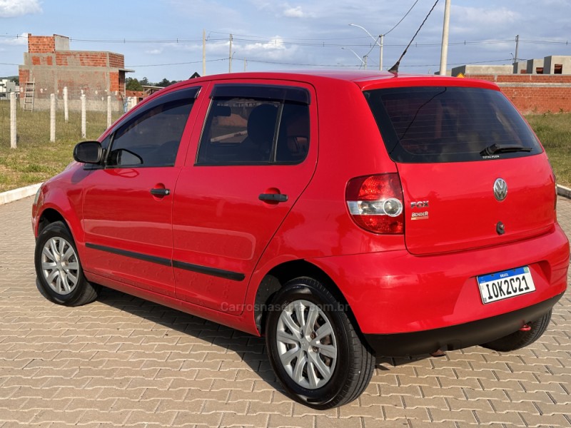 FOX 1.0 MI 8V FLEX 4P MANUAL - 2008 - PORTãO