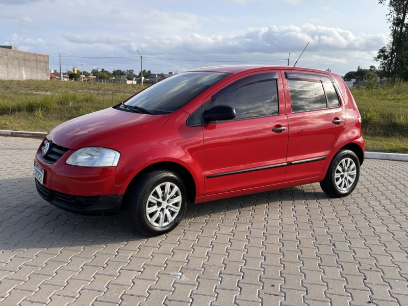 FOX 1.0 MI 8V FLEX 4P MANUAL - 2008 - PORTãO