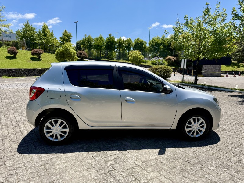 SANDERO 1.6 EXPRESSION 8V FLEX 4P MANUAL - 2016 - CAXIAS DO SUL