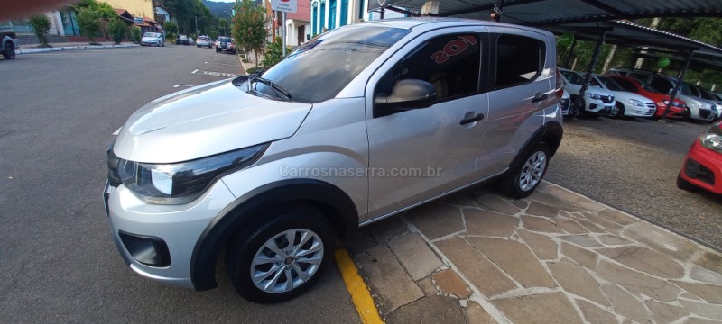 mobi 1.0 8v evo flex like. manual 2022 picada cafe