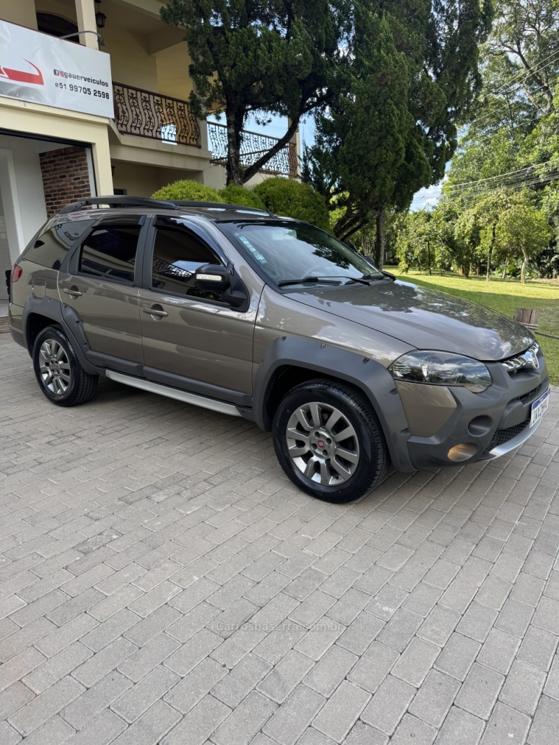 PALIO 1.8 MPI ADVENTURE WEEKEND 16V FLEX 4P MANUAL - 2016 - ENCANTADO