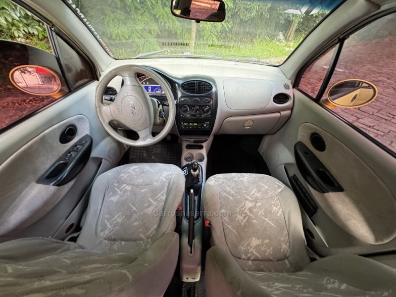 QQ 1.1 MPFI 16V GASOLINA 4P MANUAL - 2012 - CAXIAS DO SUL