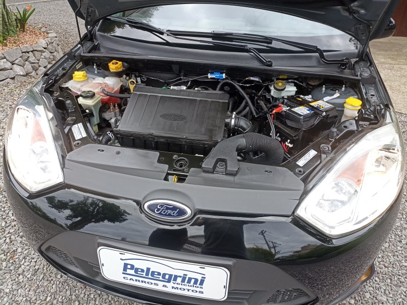 FIESTA 1.6 ROCAM SE SEDAN 8V FLEX 4P MANUAL - 2014 - BENTO GONçALVES