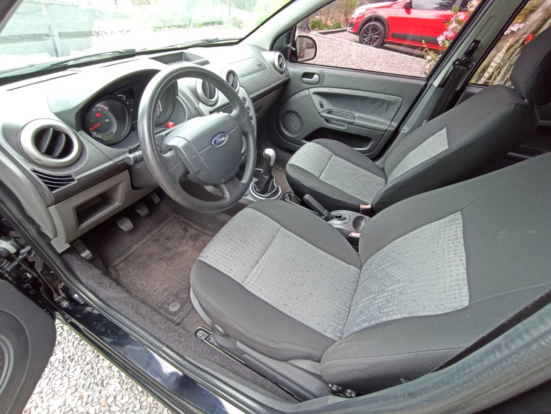 FIESTA 1.6 ROCAM SE SEDAN 8V FLEX 4P MANUAL - 2014 - BENTO GONçALVES