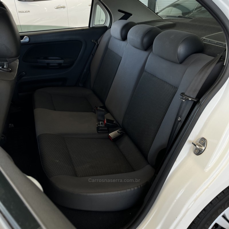 VOYAGE 1.6 MI 8V FLEX 4P MANUAL - 2019 - VACARIA