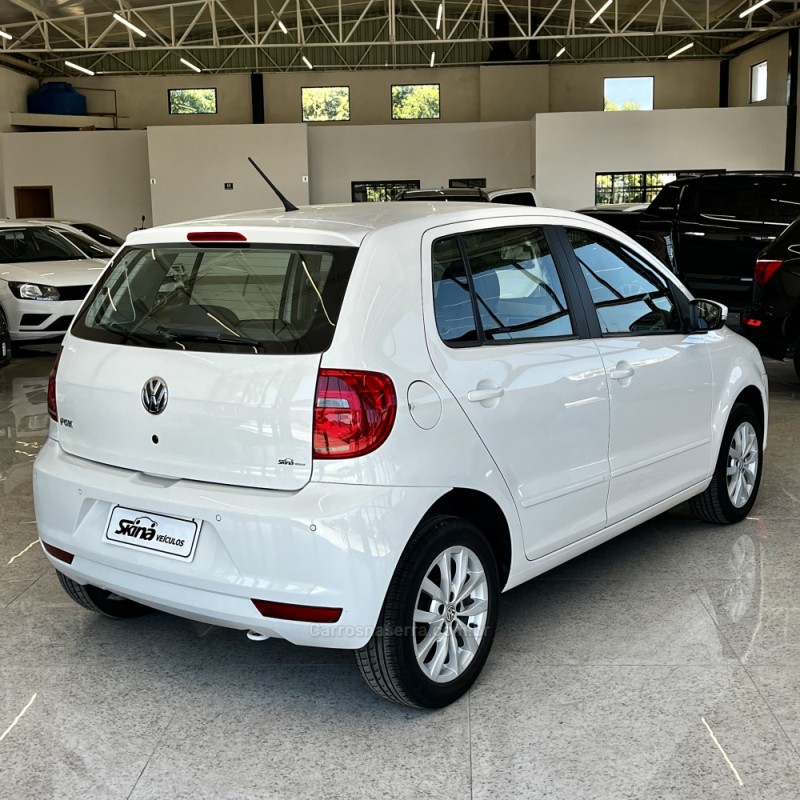 FOX 1.0 MI 8V FLEX 4P MANUAL - 2014 - VACARIA