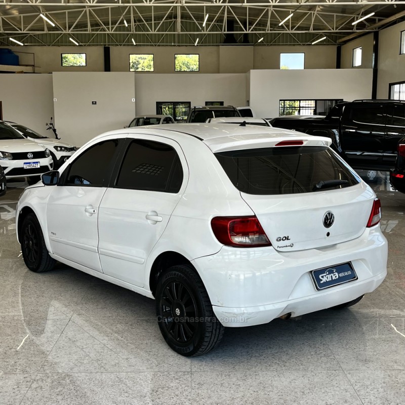 GOL 1.0 12V MPI TOTALFLEX 4P MANUAL - 2012 - VACARIA