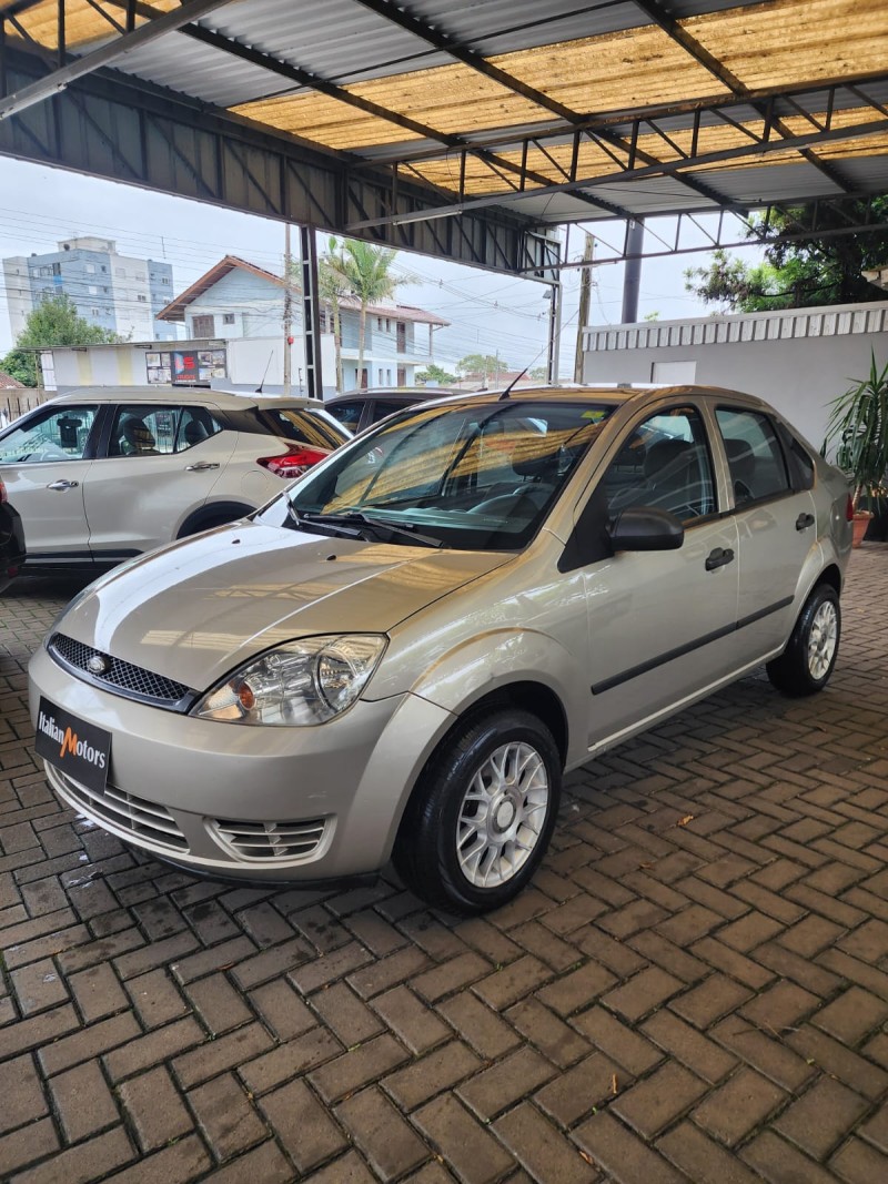 fiesta 1.6 mpi class sedan 8v flex 4p manual 2007 caxias do sul