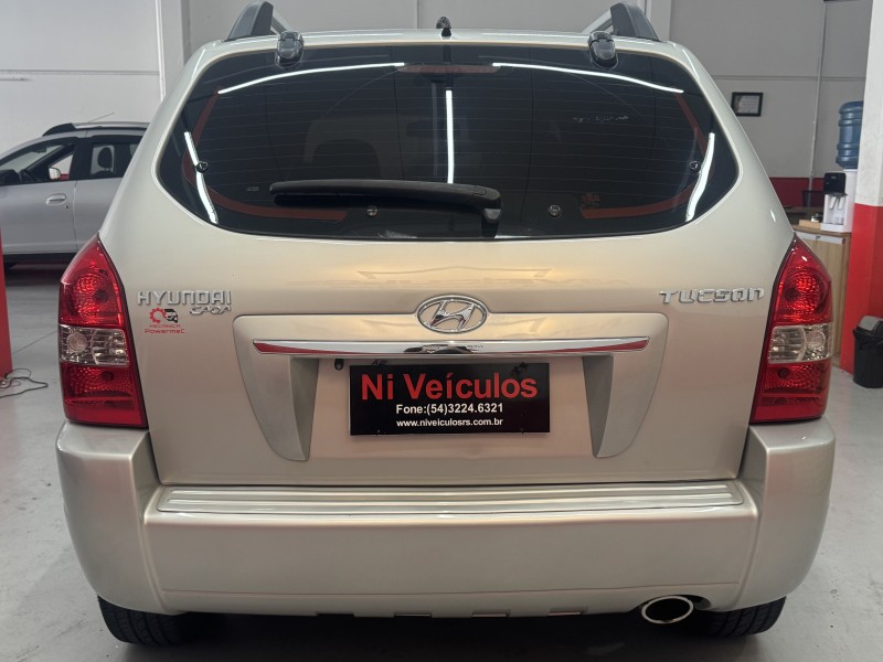 TUCSON 2.0 GL 2WD 16V GASOLINA 4P MANUAL - 2011 - CAXIAS DO SUL