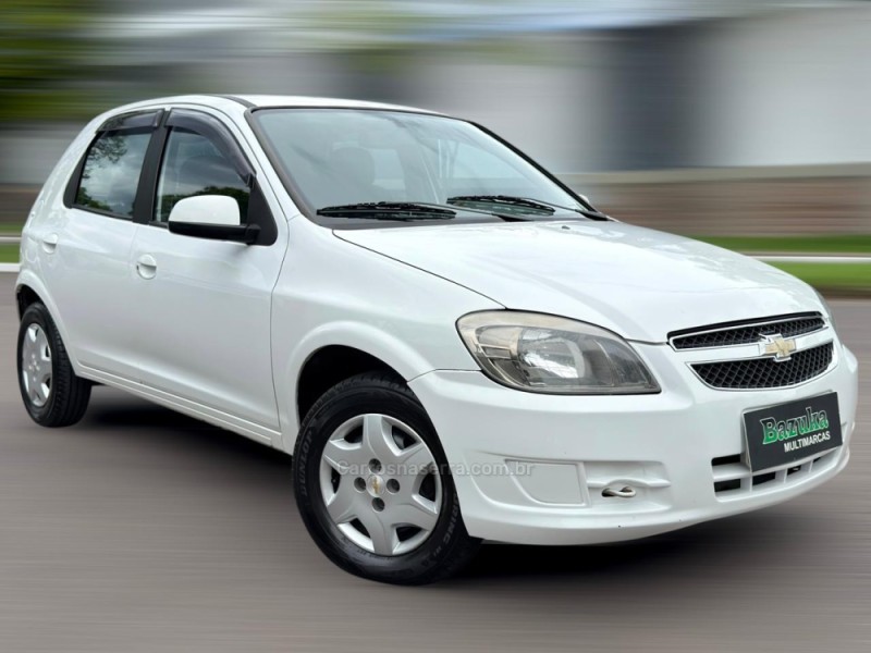 CELTA 1.0 MPFI LT 8V FLEX 4P MANUAL - 2015 - NOVO HAMBURGO