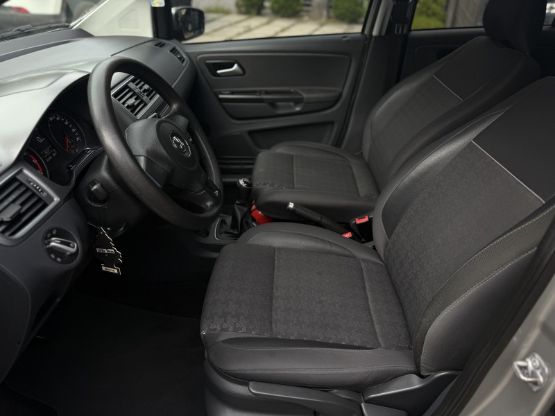 FOX 1.6 MSI COMFORTLINE 8V FLEX 4P MANUAL - 2015 - NOVA PETRóPOLIS