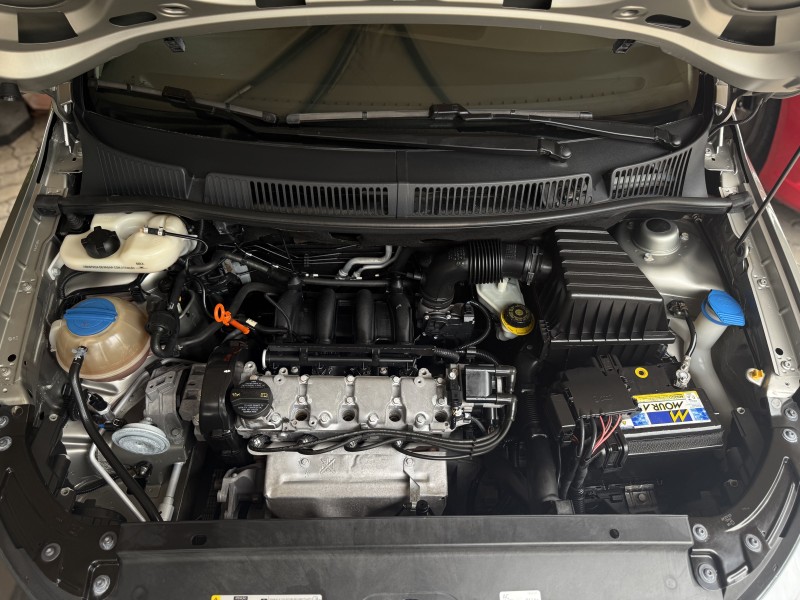 FOX 1.6 MSI COMFORTLINE 8V FLEX 4P MANUAL - 2015 - NOVA PETRóPOLIS