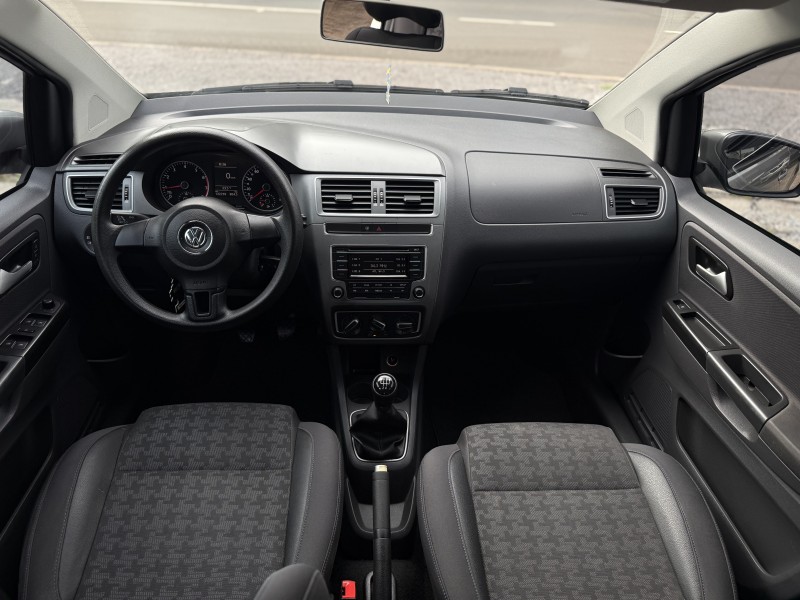 FOX 1.6 MSI COMFORTLINE 8V FLEX 4P MANUAL - 2015 - NOVA PETRóPOLIS