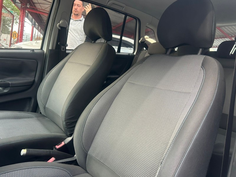 SPACEFOX 1.6 MI TREND 8V FLEX 4P MANUAL - 2012 - TRêS COROAS