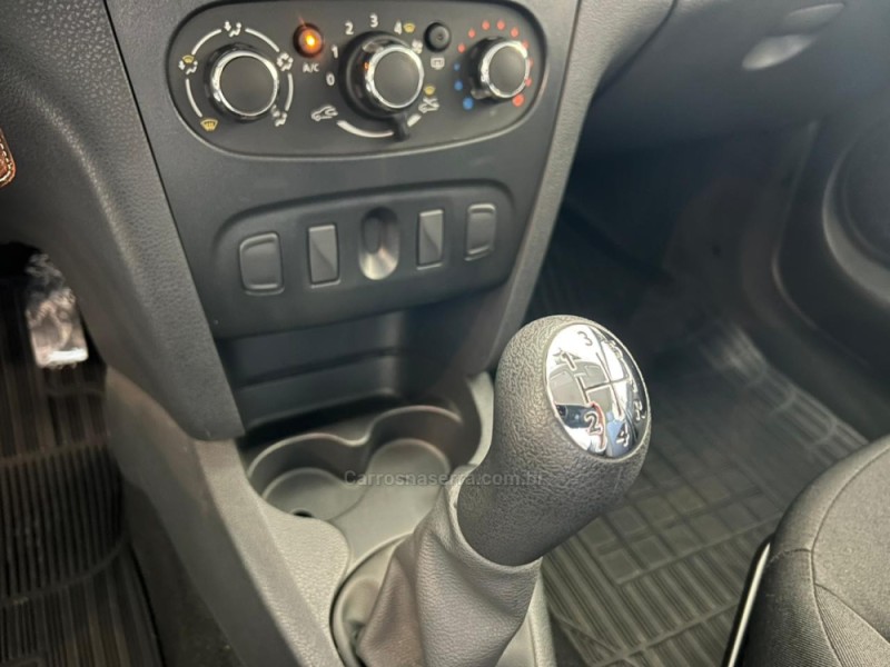 SANDERO 1.6 EXPRESSION 8V FLEX 4P MANUAL - 2017 - CAXIAS DO SUL