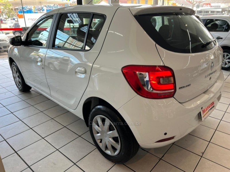 SANDERO 1.6 EXPRESSION 8V FLEX 4P MANUAL - 2017 - CAXIAS DO SUL