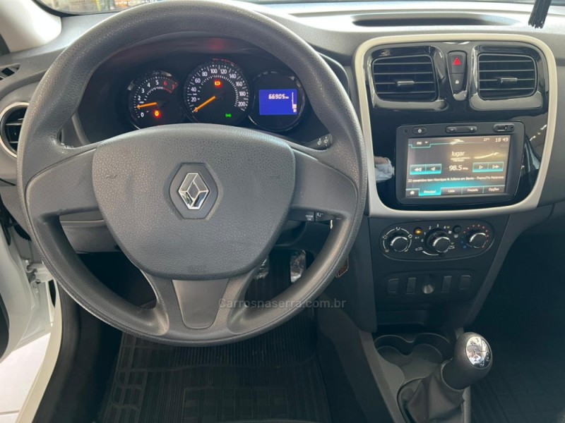 SANDERO 1.6 EXPRESSION 8V FLEX 4P MANUAL - 2017 - CAXIAS DO SUL
