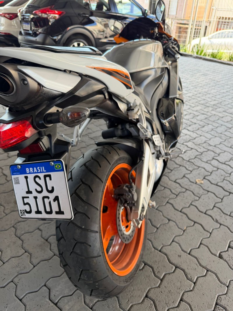 CBR 600RR ABS - 2011 - CAXIAS DO SUL