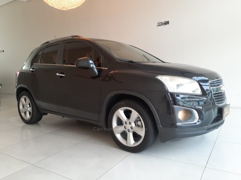 TRACKER 1.8 MPFI LTZ 4X2 16V FLEX 4P AUTOMÁTICO - 2015 - CANELA