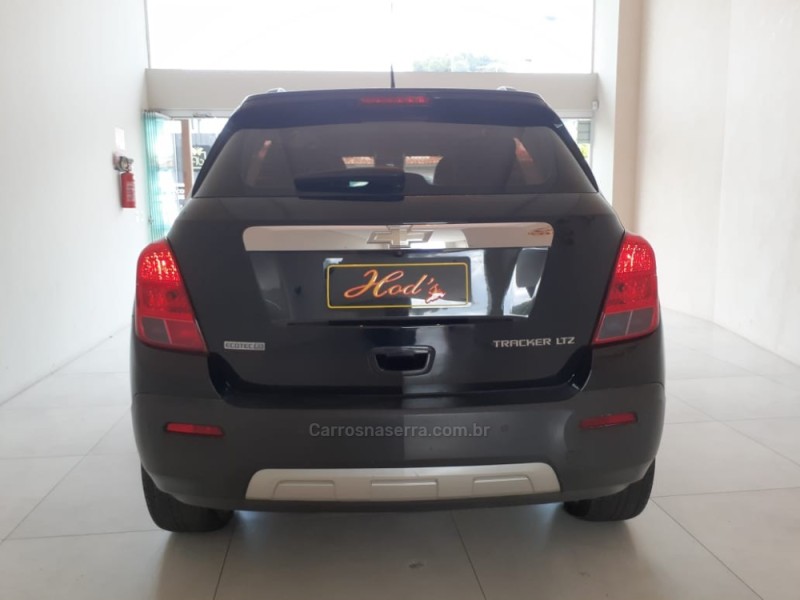 TRACKER 1.8 MPFI LTZ 4X2 16V FLEX 4P AUTOMÁTICO - 2015 - CANELA