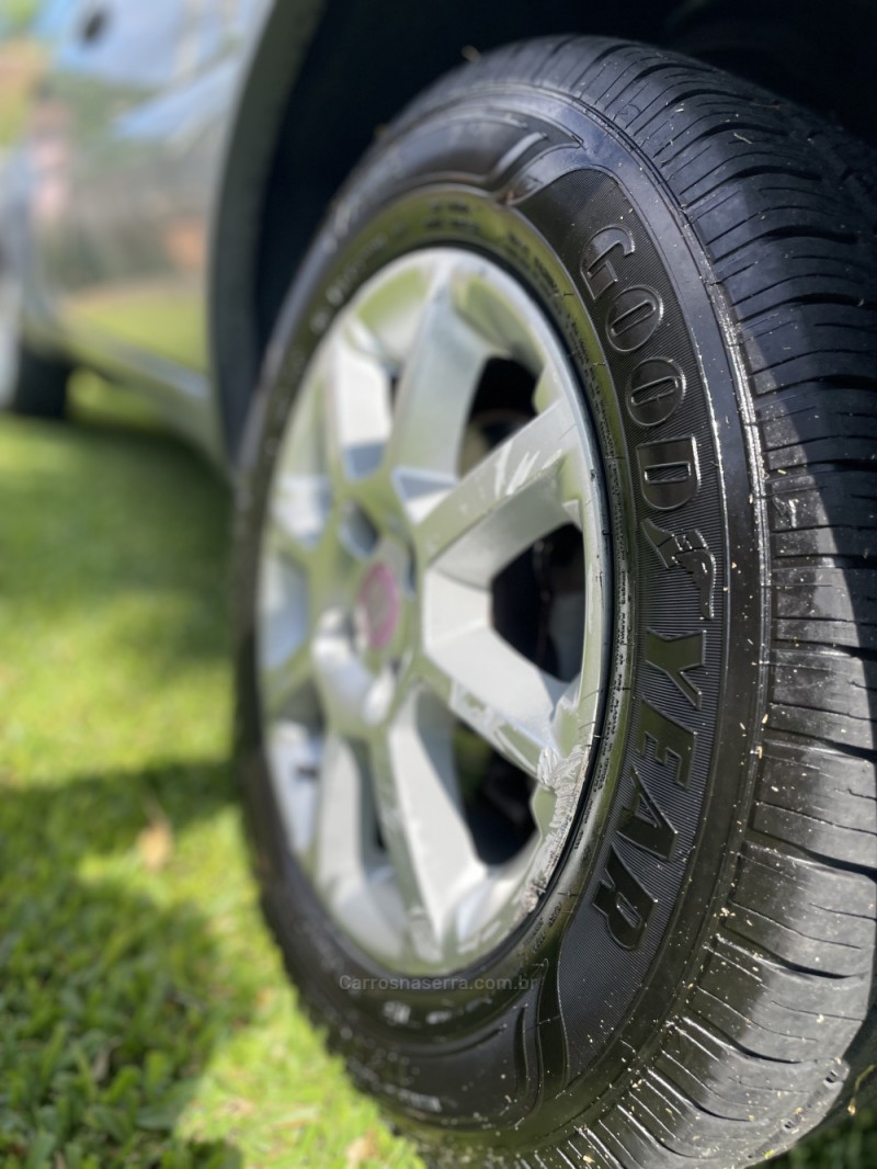 PALIO 1.4 MPI FIRE ELX WEEKEND 8V FLEX 4P MANUAL - 2009 - BENTO GONçALVES