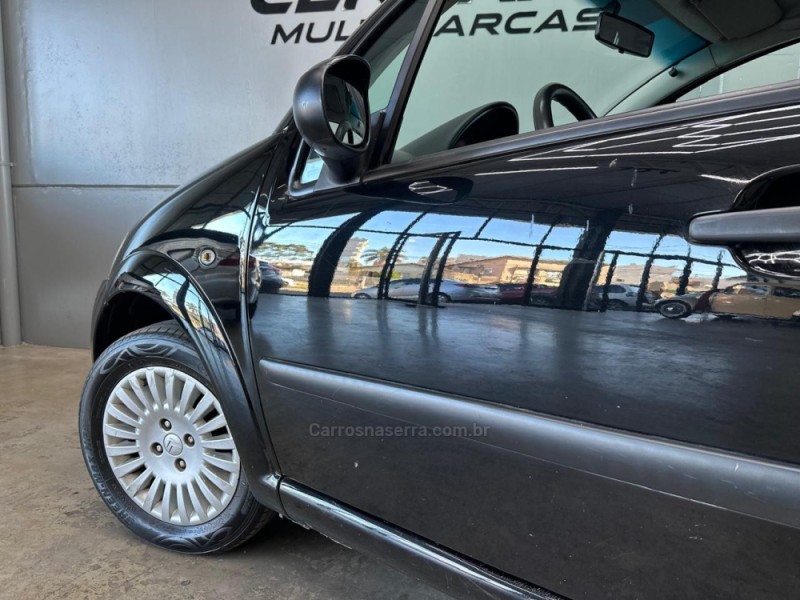 C3 1.4 I GLX 8V FLEX 4P MANUAL - 2011 - VACARIA