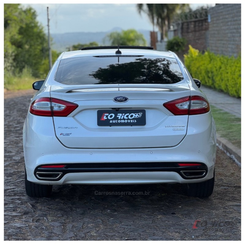 FUSION 2.0 TITANIUM GTDI ECOBOOST FWD GASOLINA 4P AUTOMÁTICO - 2014 - CAMPO BOM