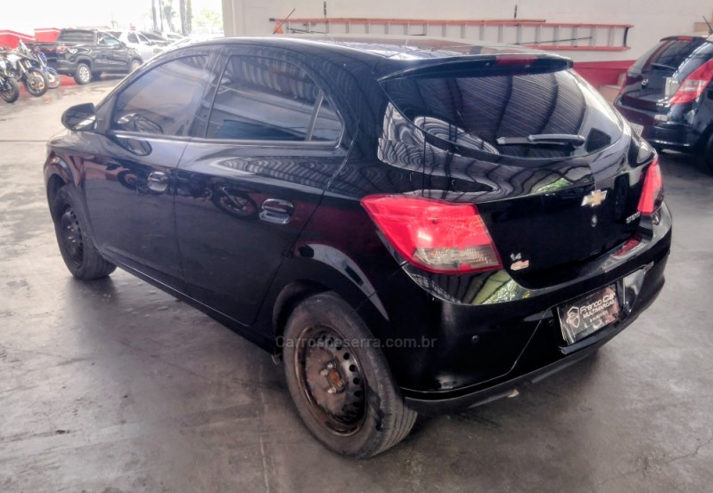 ONIX 1.4 MPFI LT 8V FLEX 4P MANUAL - 2014 - CAXIAS DO SUL