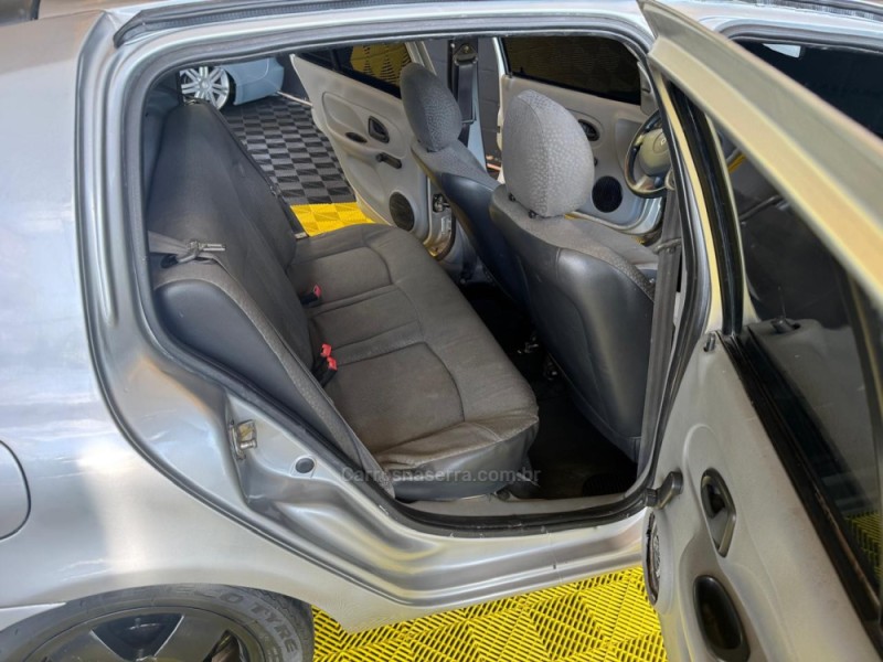 CLIO 1.0 CAMPUS 16V FLEX 4P MANUAL - 2010 - CAXIAS DO SUL