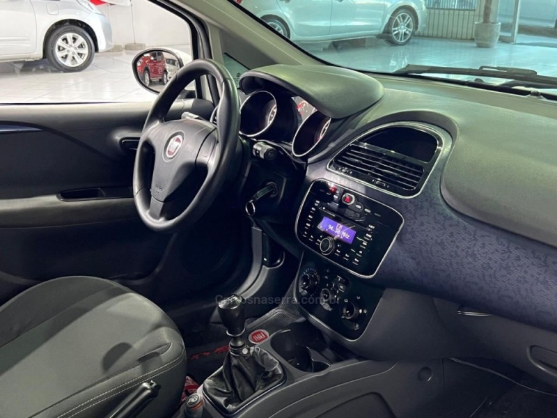 PUNTO 1.4 ATTRACTIVE 8V FLEX 4P MANUAL - 2016 - NOVO HAMBURGO