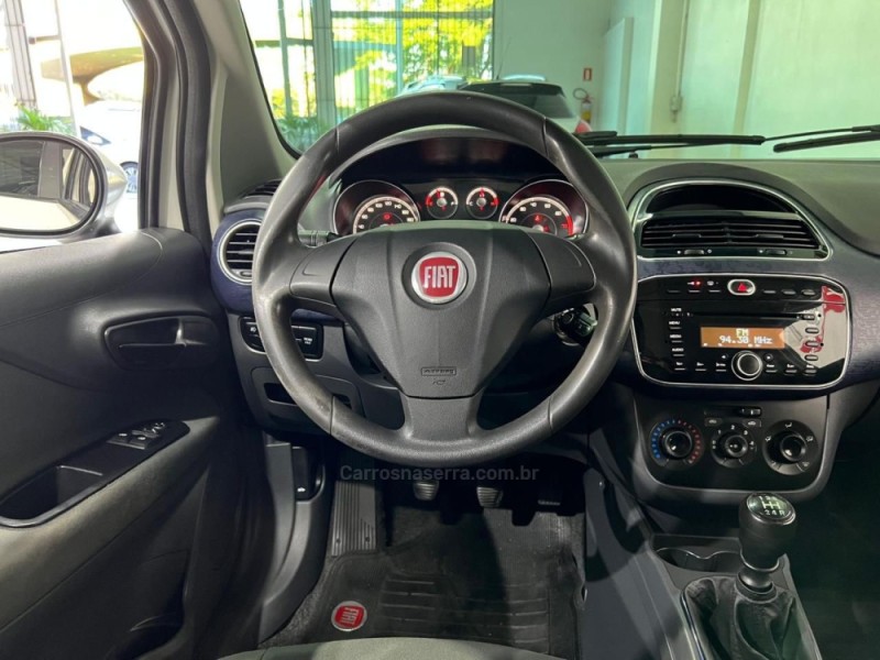 PUNTO 1.4 ATTRACTIVE 8V FLEX 4P MANUAL - 2016 - NOVO HAMBURGO