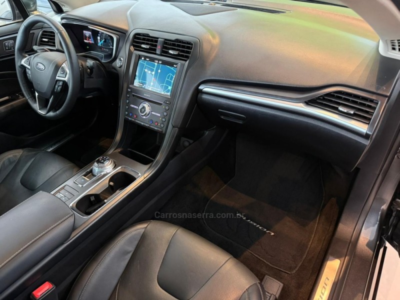 FUSION 2.0 TITANIUM GTDI ECOBOOST AWD AUTOMÁTICO - 2018 - SãO LEOPOLDO