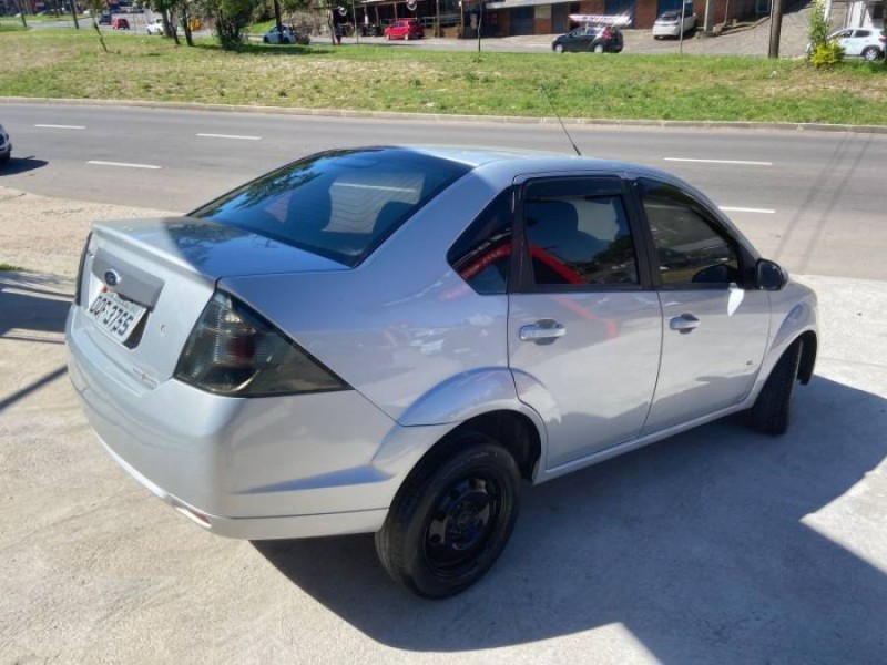 FIESTA 1.6 MPI CLASS SEDAN 8V FLEX 4P MANUAL - 2014 - CAXIAS DO SUL