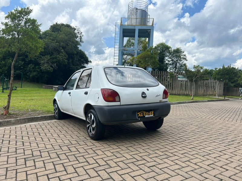 FIESTA 1.0 MPI 8V GASOLINA 4P MANUAL - 1999 - CANELA