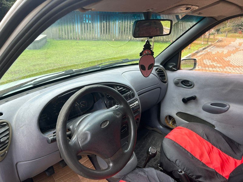FIESTA 1.0 MPI 8V GASOLINA 4P MANUAL - 1999 - CANELA