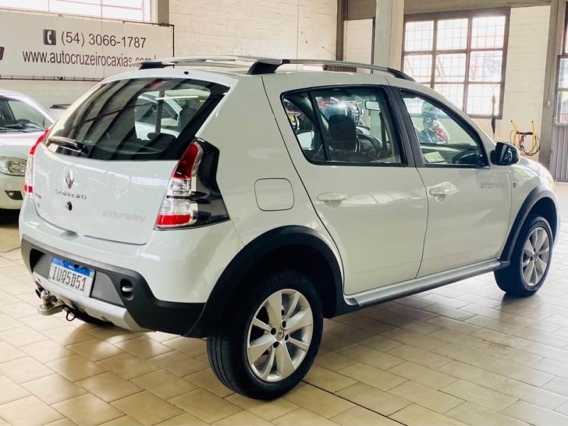 SANDERO 1.6 STEPWAY 8V FLEX 4P MANUAL - 2014 - CAXIAS DO SUL