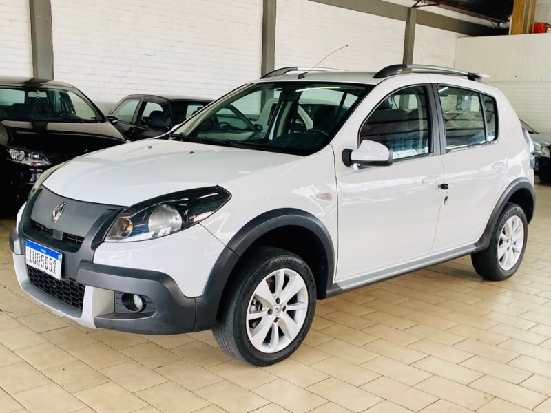 sandero 1.6 stepway 8v flex 4p manual 2014 caxias do sul