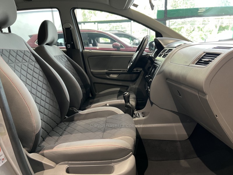 FOX 1.6 MSI HIGHLINE 16V FLEX 4P MANUAL - 2016 - CAXIAS DO SUL