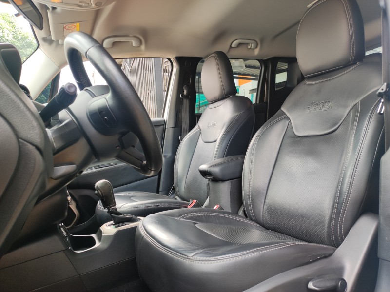 RENEGADE 1.8 16V FLEX SPORT 4P AUTOMÁTICO - 2017 - CAXIAS DO SUL