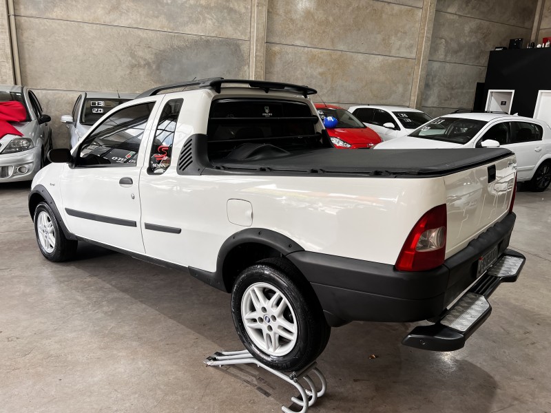 STRADA 1.5 MPI WORKING CE 8V GASOLINA 2P MANUAL - 2002 - CAXIAS DO SUL