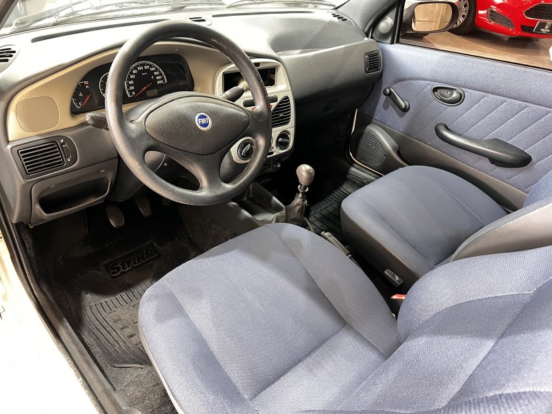 STRADA 1.5 MPI WORKING CE 8V GASOLINA 2P MANUAL - 2002 - CAXIAS DO SUL