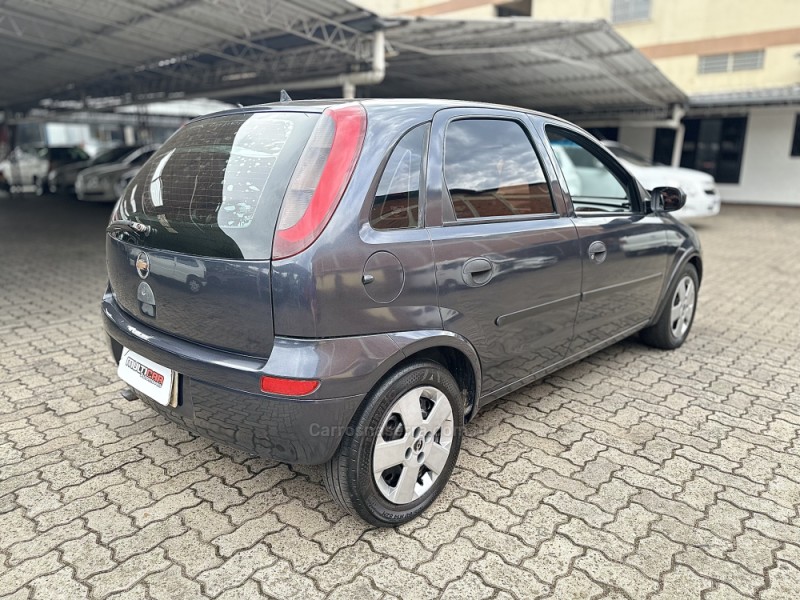 CORSA 1.0 MPFI JOY 8V GASOLINA 4P MANUAL - 2002 - CAMPO BOM