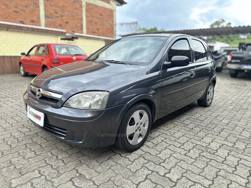 CORSA 1.0 MPFI JOY 8V GASOLINA 4P MANUAL - 2002 - CAMPO BOM