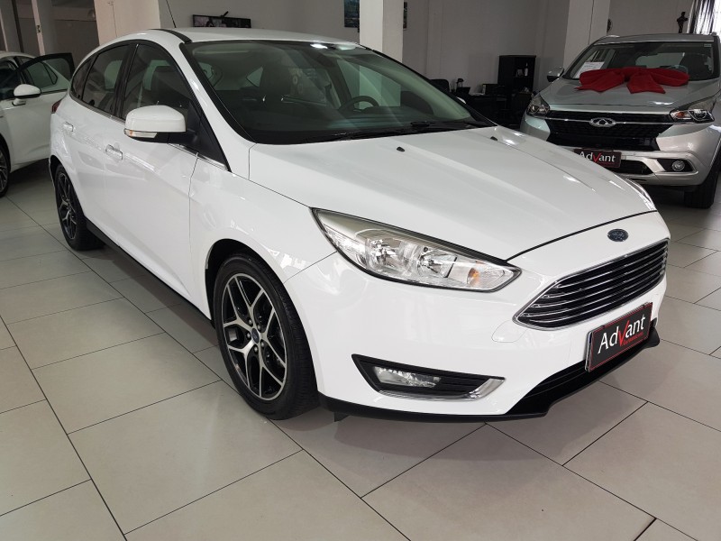 FOCUS 2.0 TITANIUM HATCH 16V FLEX 4P AUTOMÁTICO - 2016 - CAXIAS DO SUL