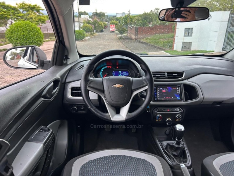 ONIX 1.0 LT 12V FLEX 4P MANUAL - 2016 - VENâNCIO AIRES