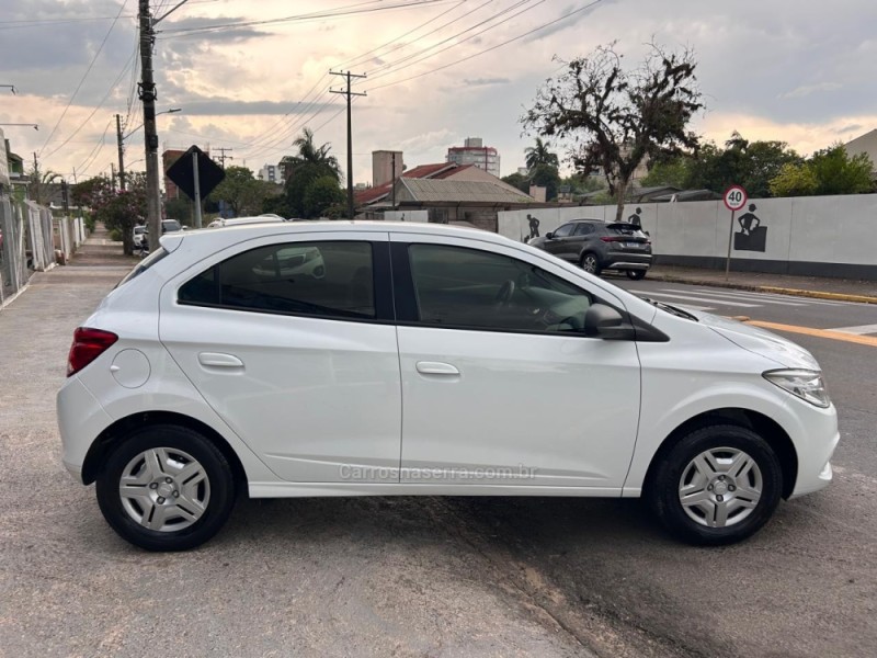 ONIX 1.0 LT 12V FLEX 4P MANUAL - 2016 - VENâNCIO AIRES