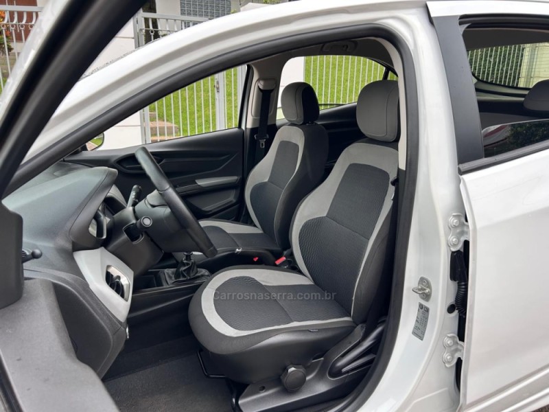 ONIX 1.0 LT 12V FLEX 4P MANUAL - 2016 - VENâNCIO AIRES