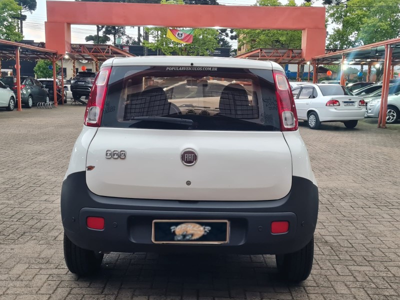 UNO 1.0 EVO VIVACE 8V FLEX 2P MANUAL - 2012 - CANELA