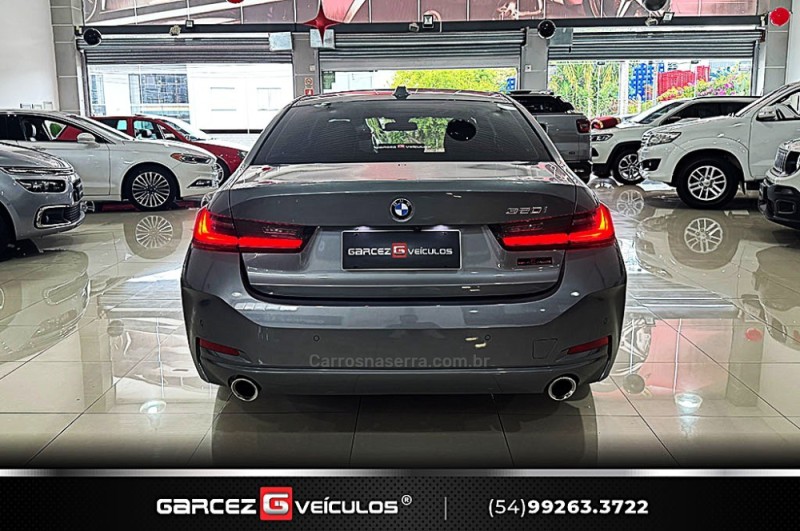 320I 2.0 GP 16V TURBO ACTIVE FLEX 4P AUTOMÁTICO - 2023 - BENTO GONçALVES